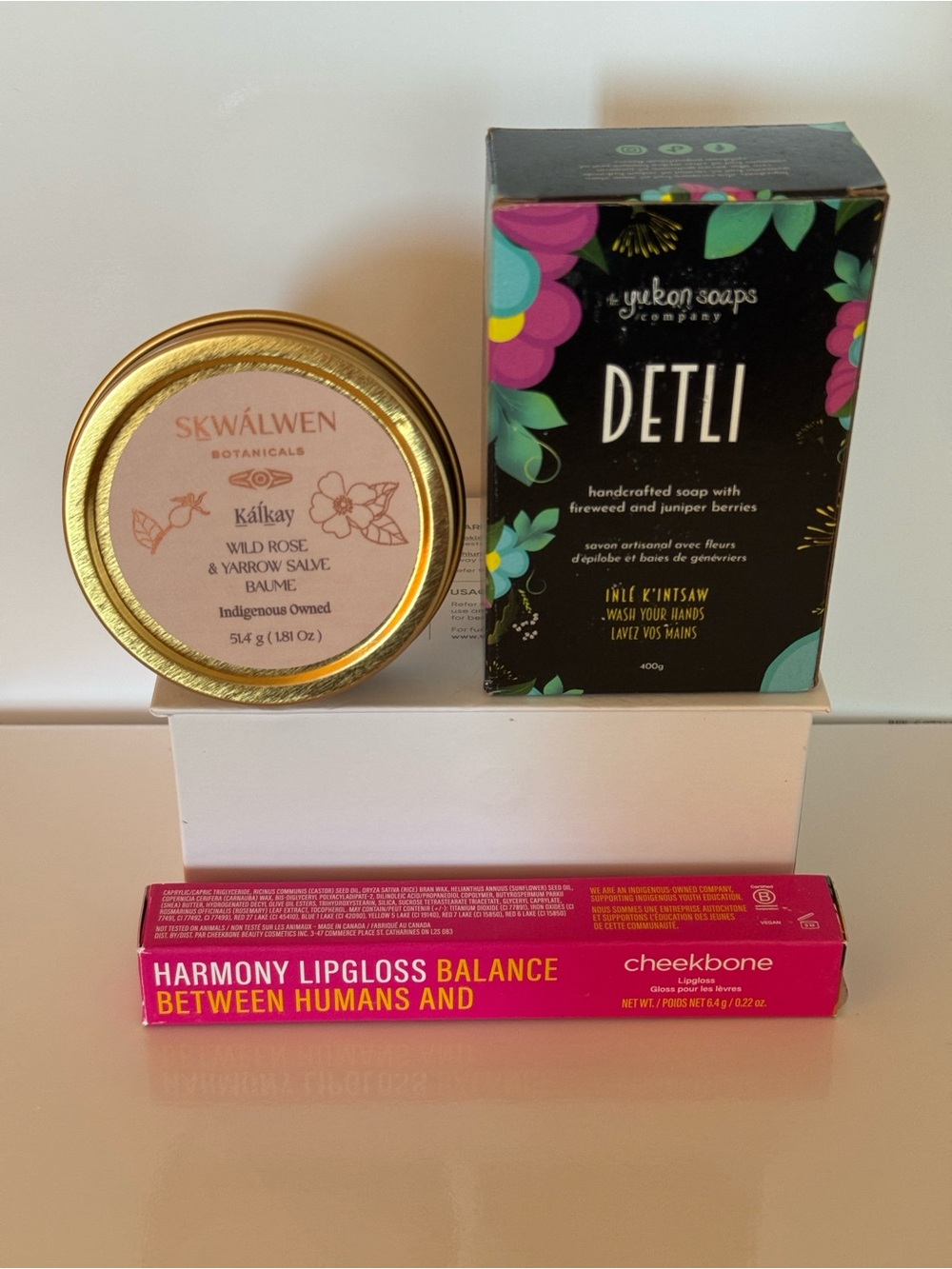 Harmony Lipgloss – Skwálwen Botanicals wild rose&yarrow salve -Yukon soaps Detli
